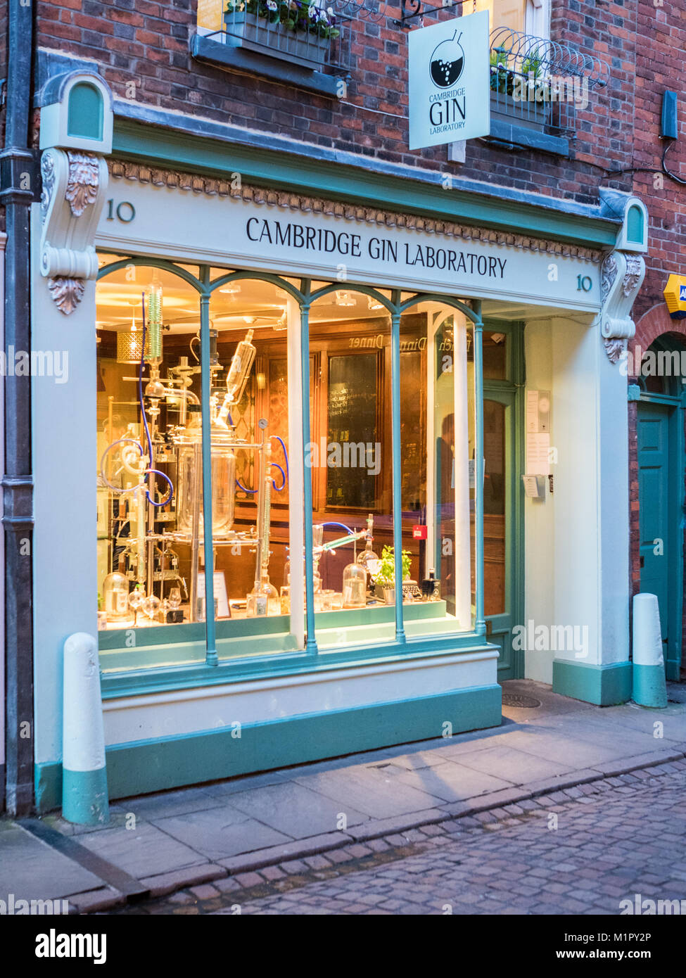 Cambridge Gin Laboratory, Cambridge Gin Distillery in Green Street in