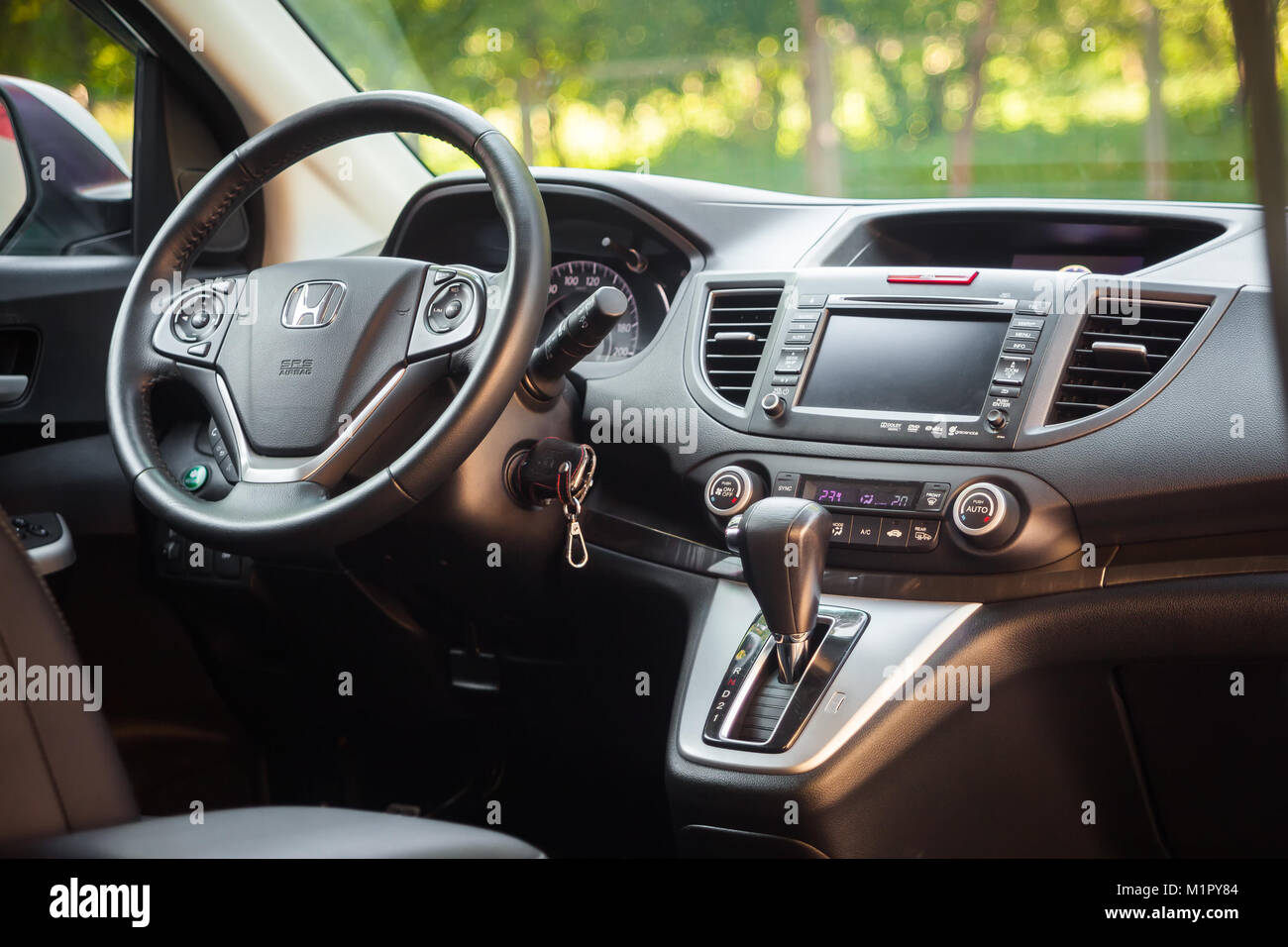 Honda crv interior hi-res stock photography and images - Alamy