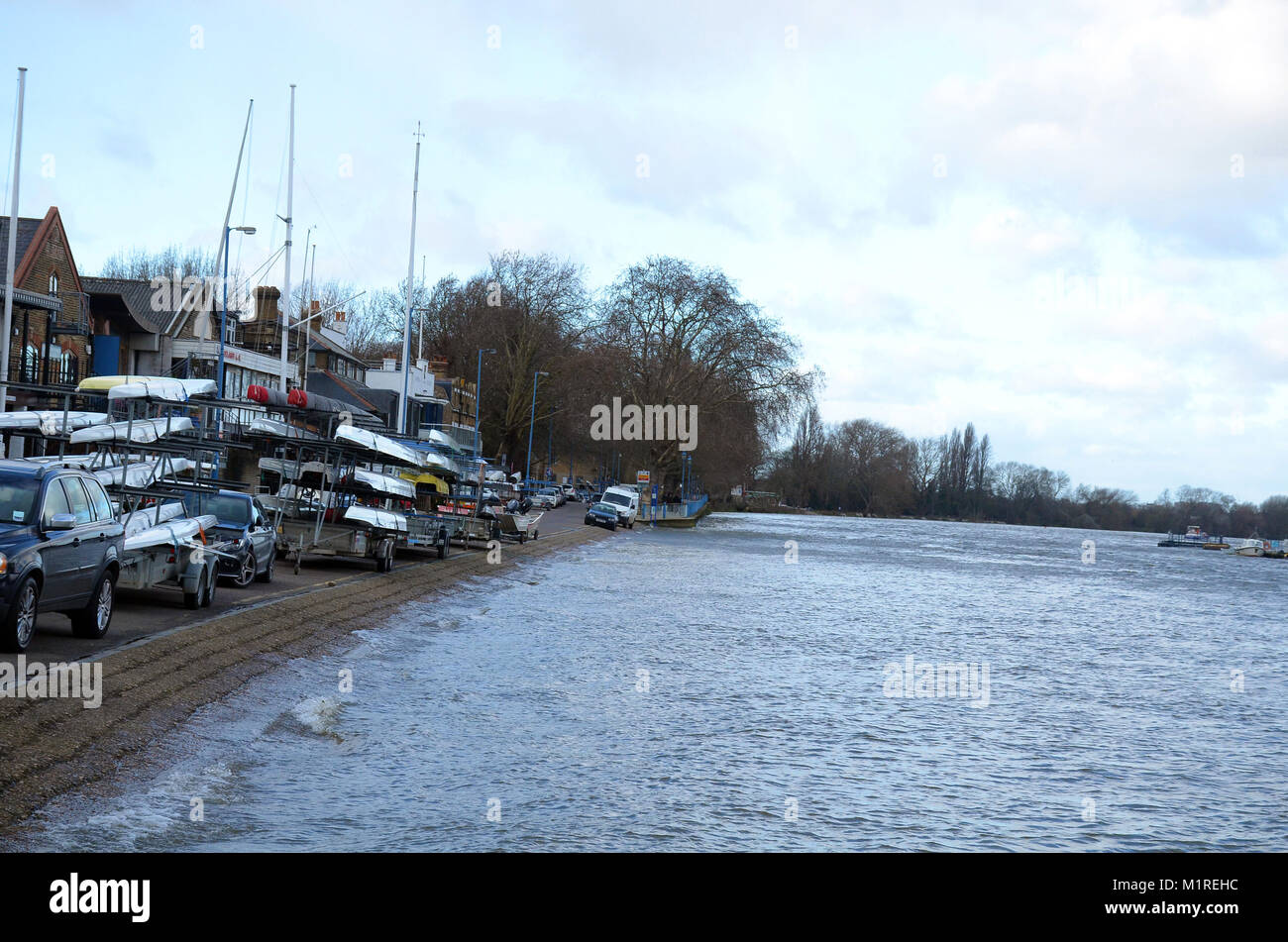 London, UK. 01st Feb, 2018. High tide in Putney as the Thames reaches it's limit. Credit: JOHNNY ARMSTEAD/Alamy Live News Stock Photo