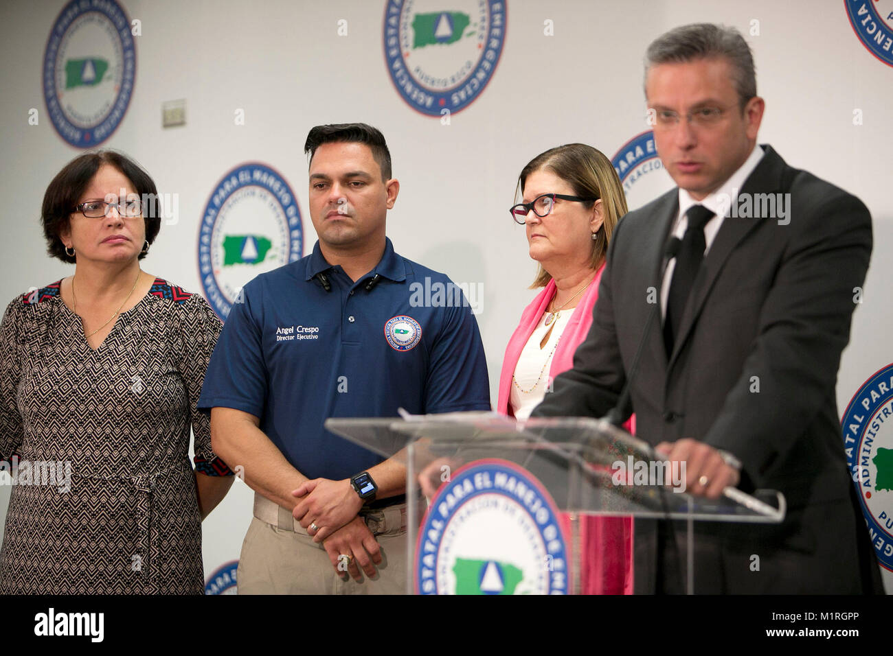 22 julio 2016. Agencia Estatal para Manejo de Emergencias, San Juan El  Gobernador Alejandro Garcia Padilla hace el anuncio de autorizar el uso de  Bti en vez del Naled, y que el