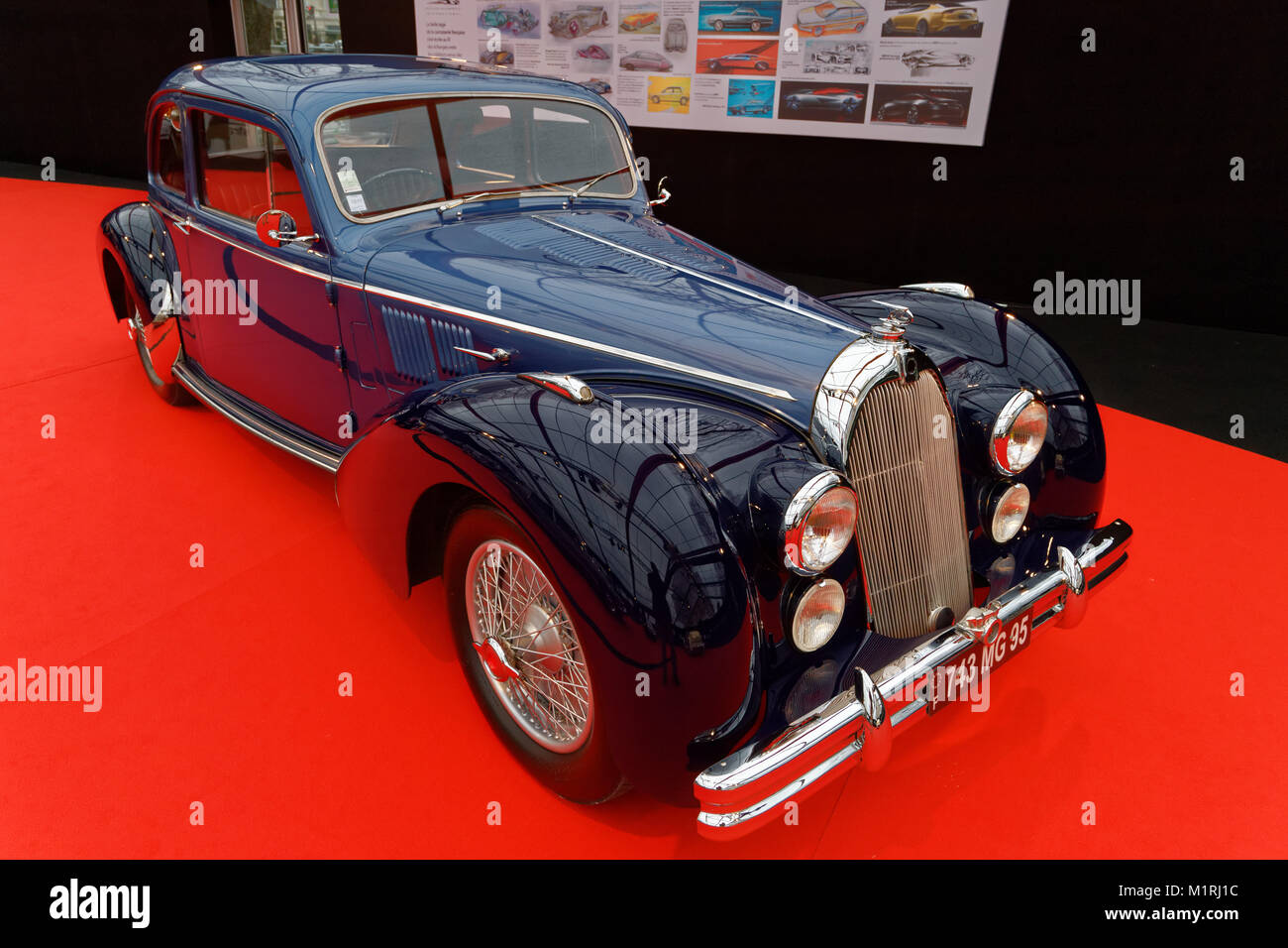 Paris, France. 31st January, 2018. TALBOT LAGO T26 RECORD COUPE 1948 - The International Automobile Festival brings together in Paris the most beautiful concept cars made by car manufacturers, from January 31 to February 4, 2018. Credit: Bernard Menigault/Alamy Live News Stock Photo