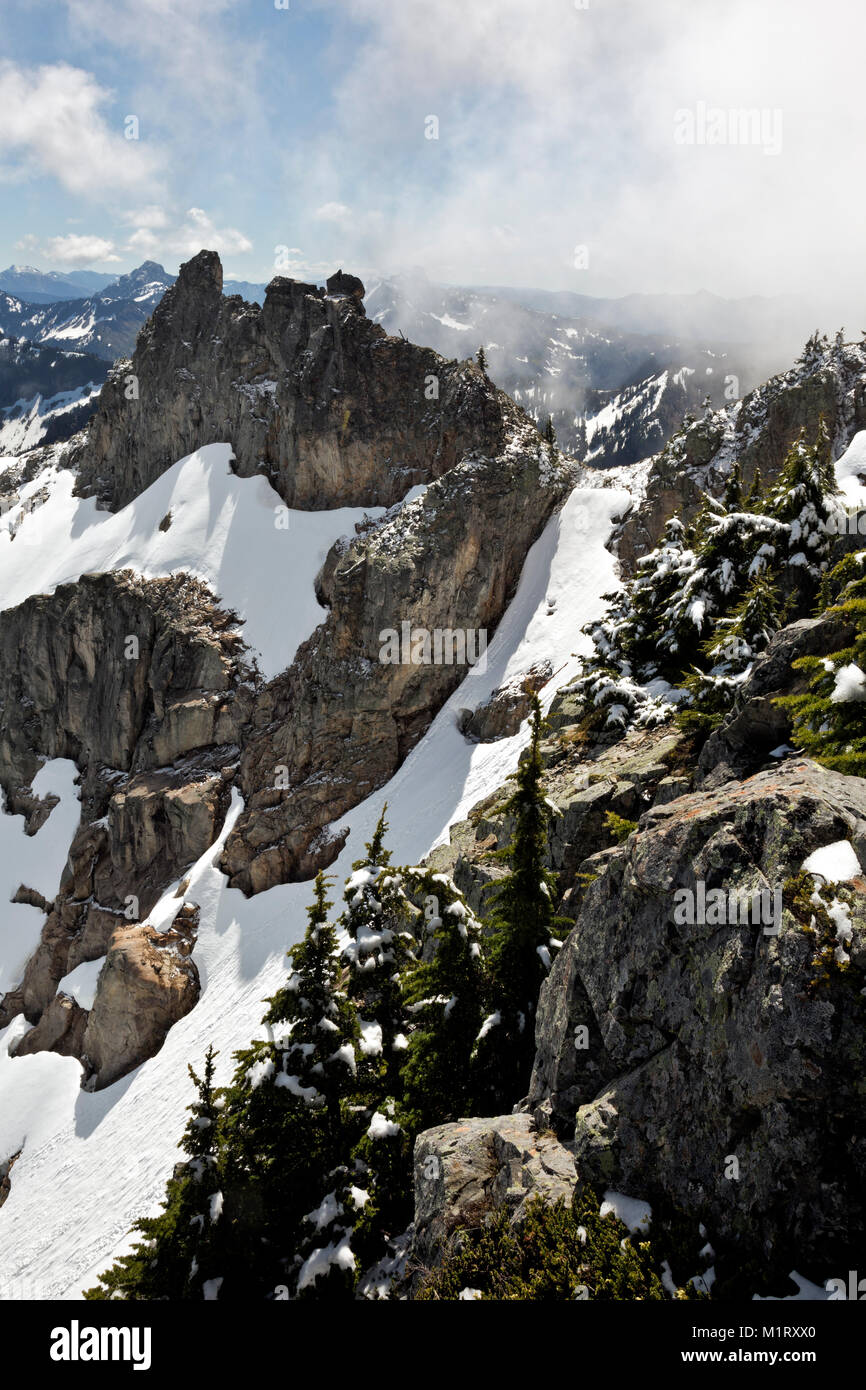 WA13204-00...WASHINGTON - Summit of Snoqualmie Mountains after a late-spring snow storm in the Mount Baker - Snoqualmie National Forest. Stock Photo