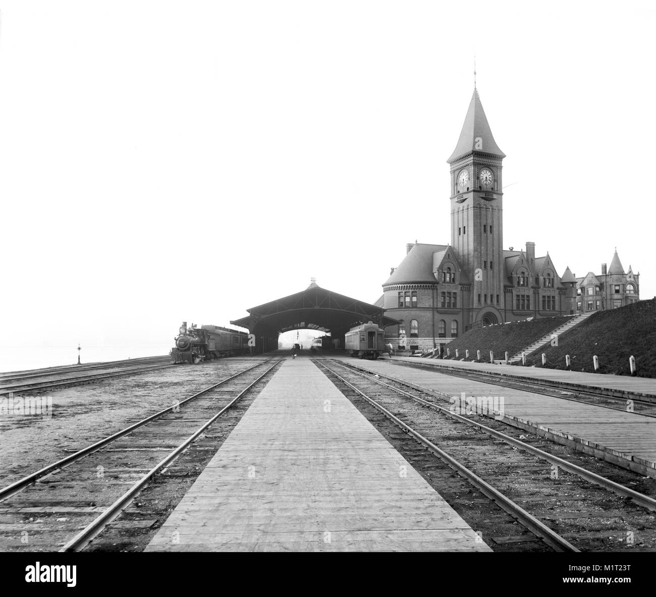 Chicago & North Western Railway Station, Milwaukee, Wisconsin, USA, Detroit Publishing Company, 1890's Stock Photo