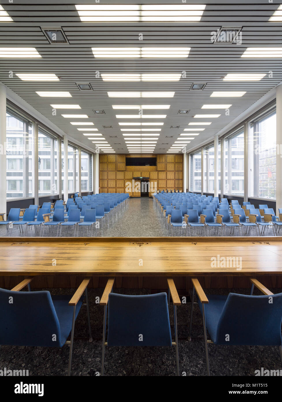 Bonn, Regierungsviertel (Bundesviertel, Parlamentsviertel), Allianzbauten am Tulpenfeld, 1964-1969 von Hanns Dustmann erbaut, Pressehaus des Deutschen Stock Photo