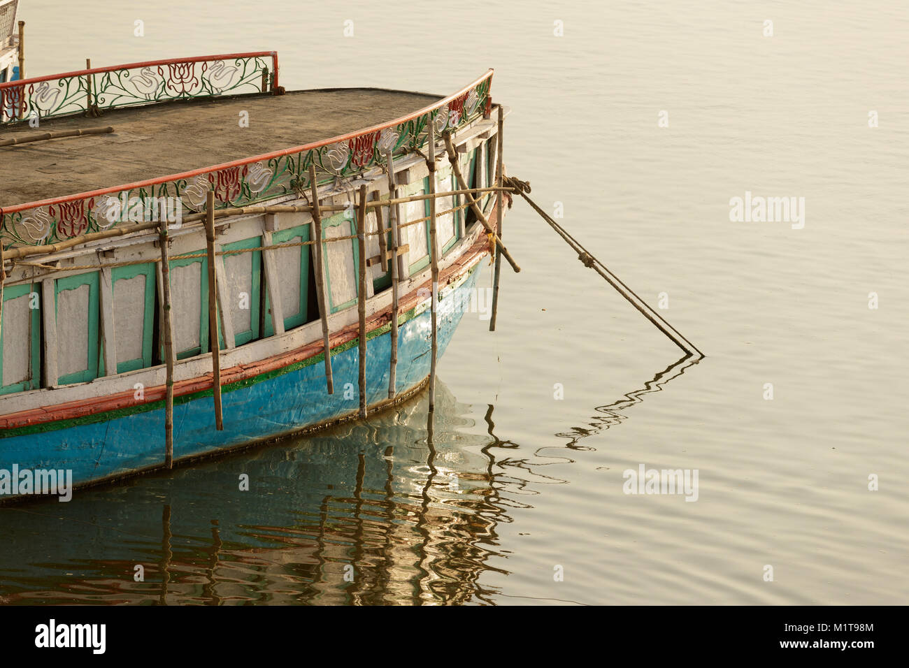 Wood boats india hires stock photography and images Alamy