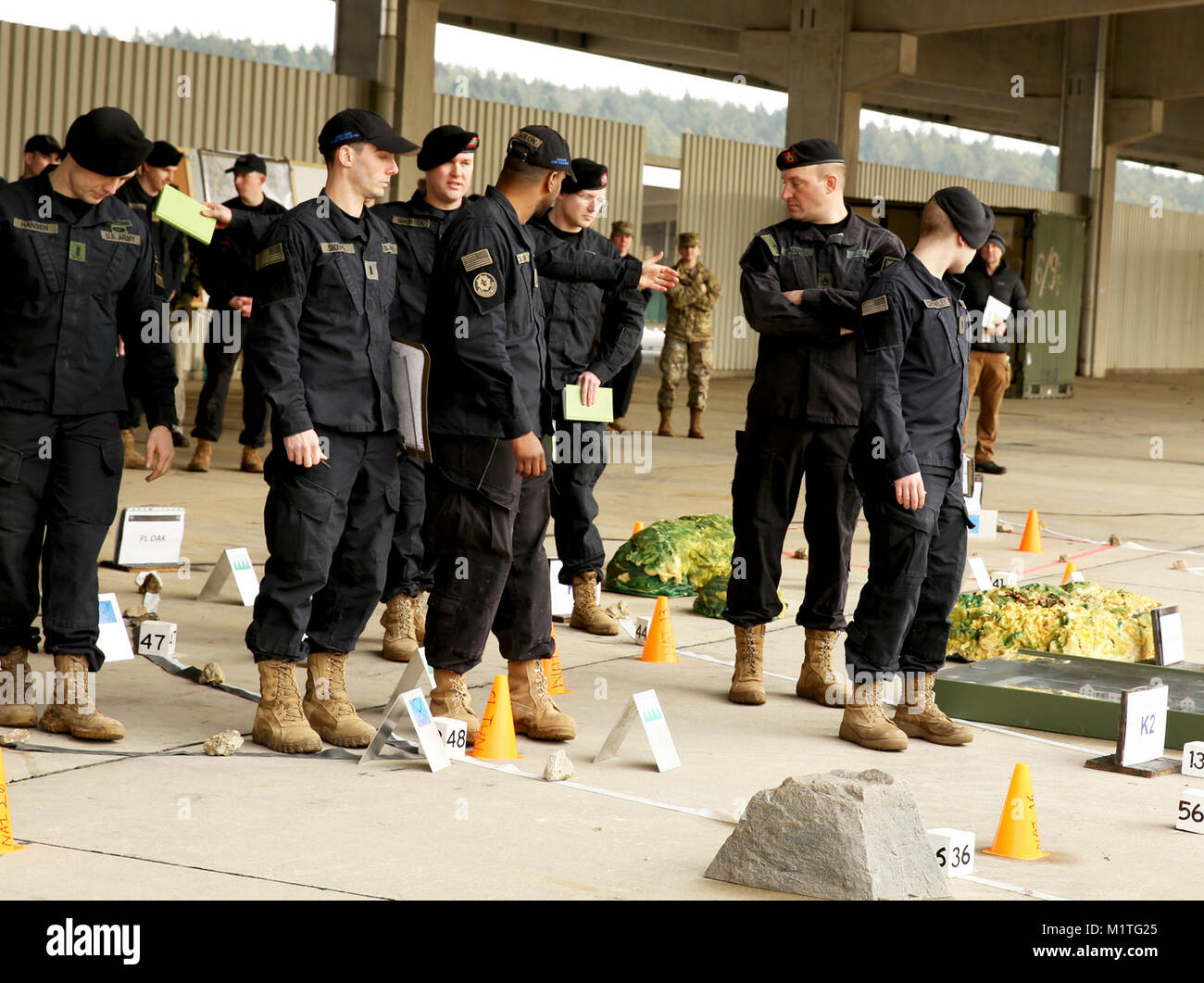 U.S. Army Soldiers with 1st Battalion, 4th Infantry Regiment who are ...