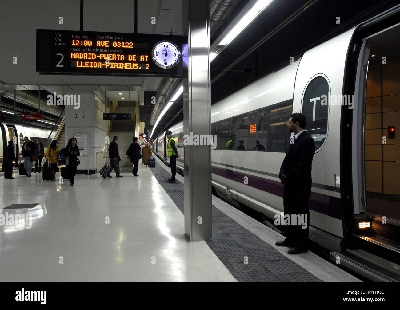 Barcelona Sants train station Stock - Barcelona Sants Train Station M1TK53 