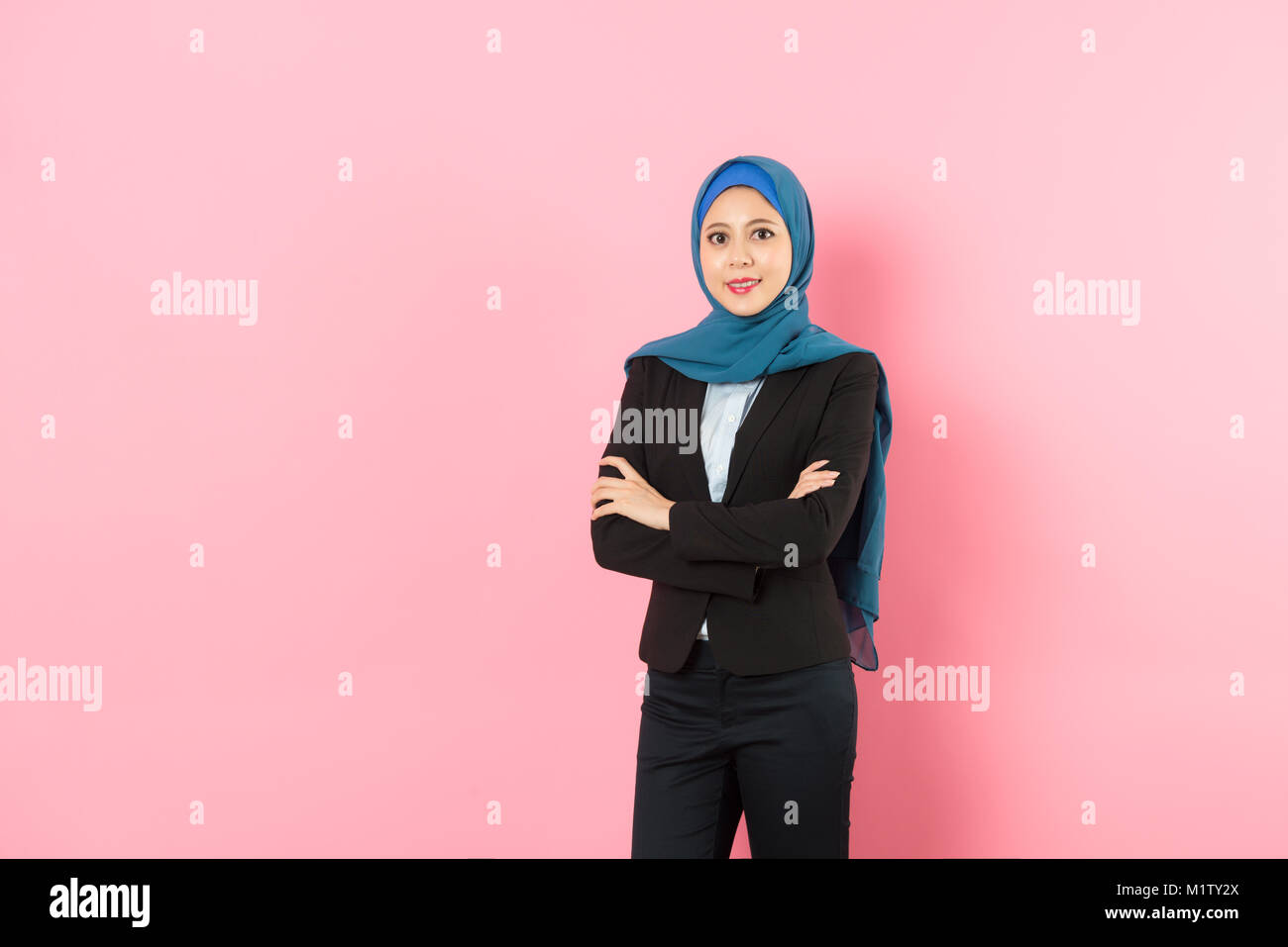 Arab female business suit hi-res stock photography and images - Alamy