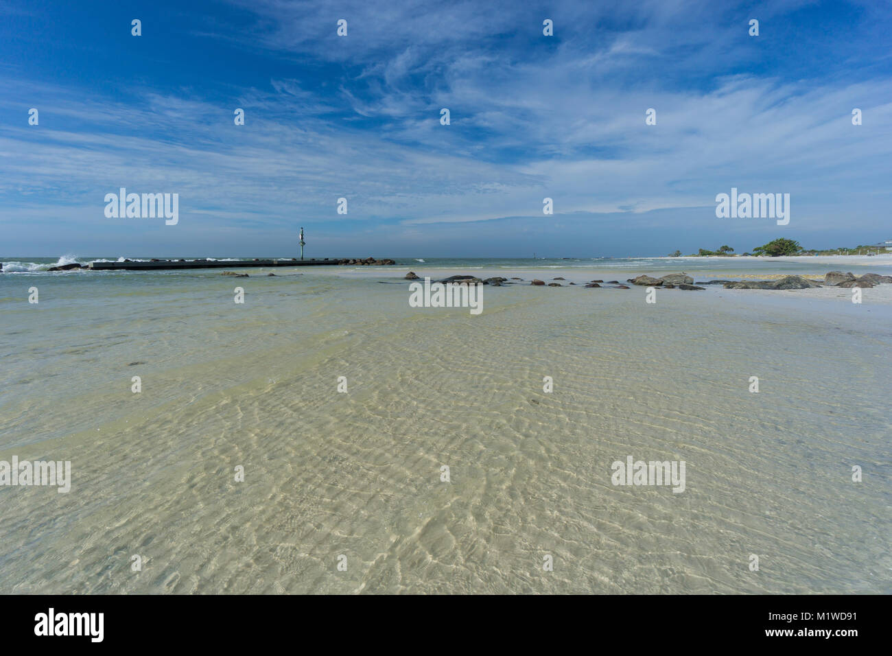 Usa Florida Crystal Clear Turquoise Water At Honeymoon Island