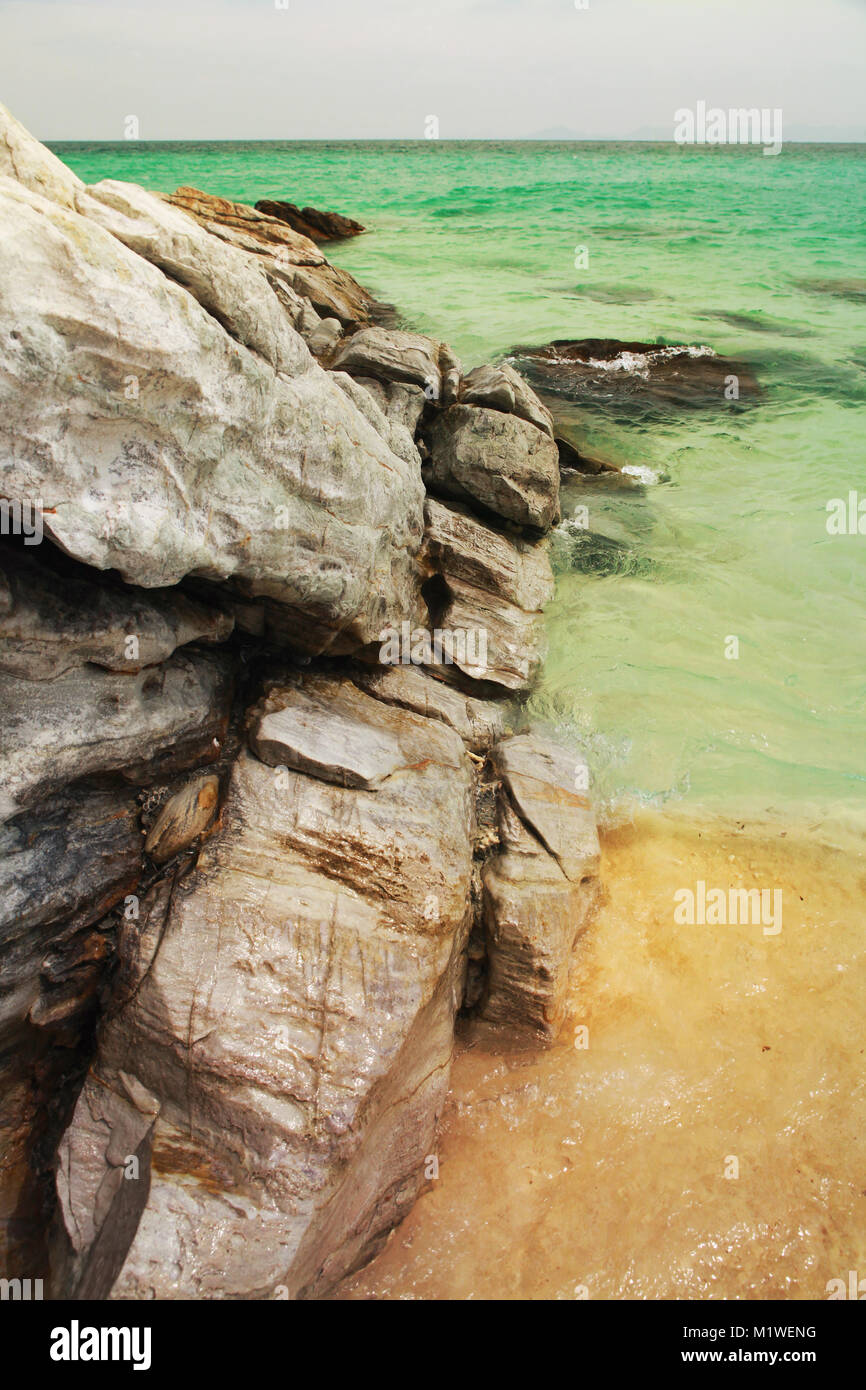 Beautiful tropic sea rocky coast hi-res stock photography and images ...