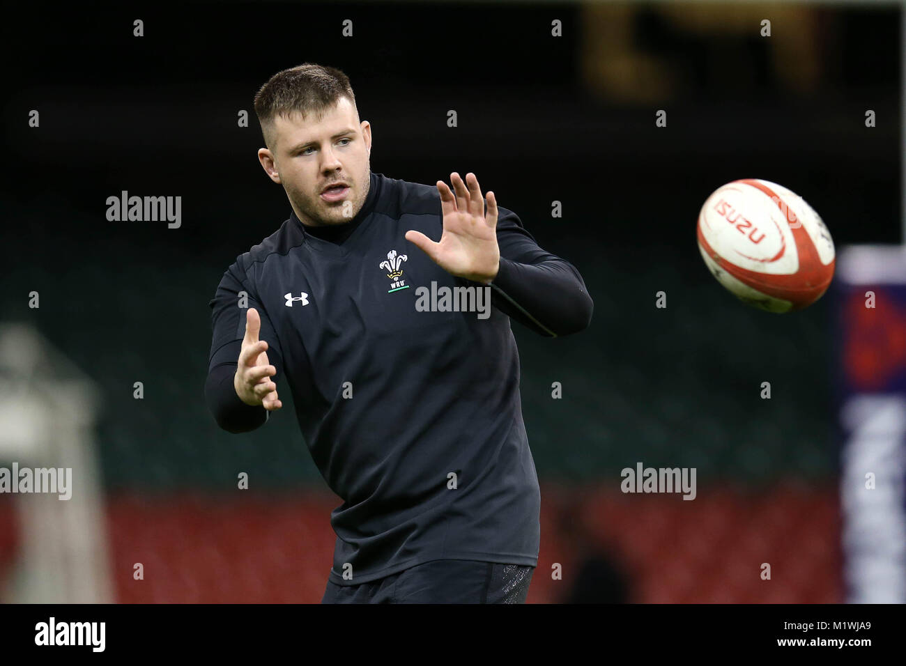 Scotland captains run principality stadium hi-res stock photography and ...