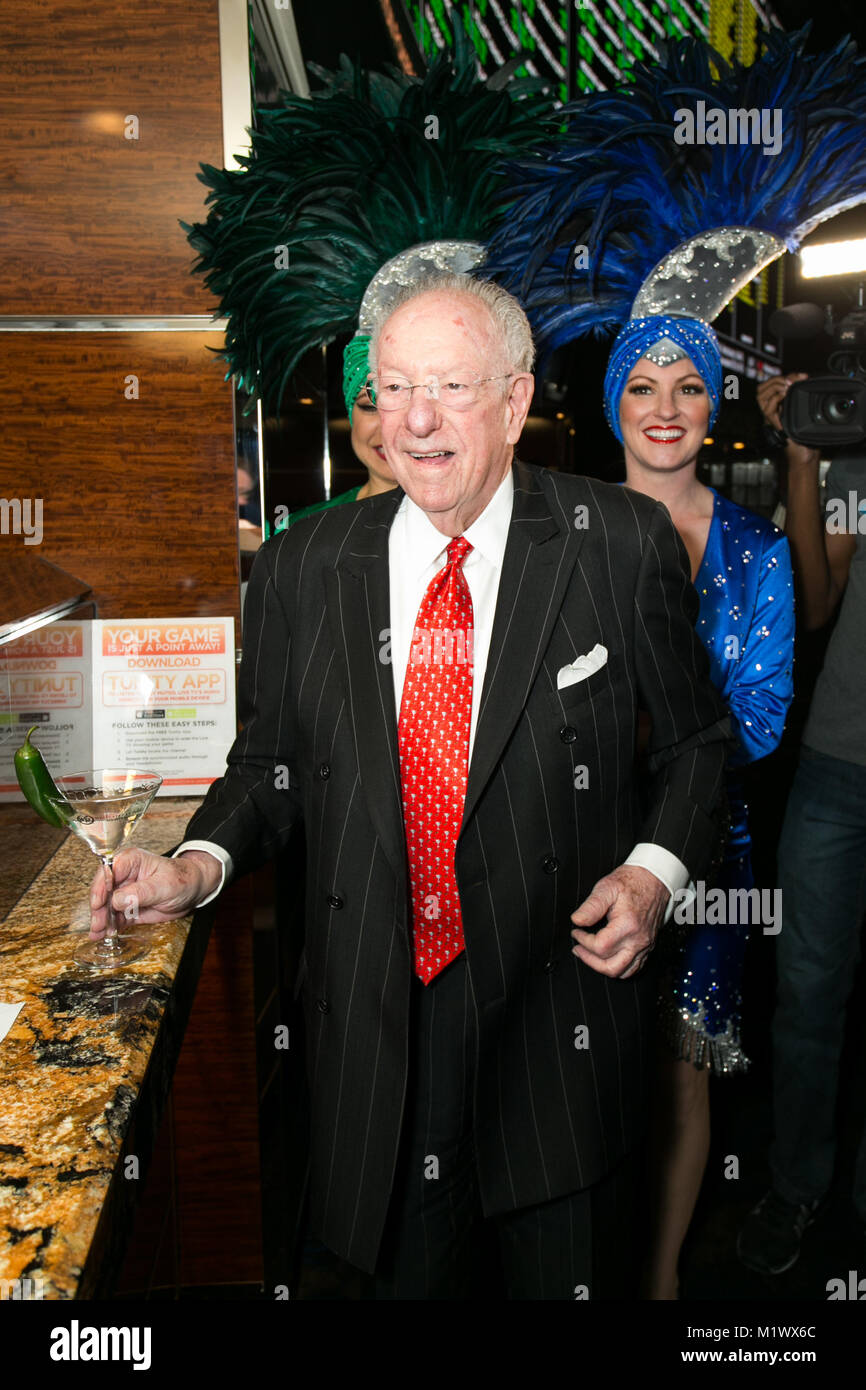 Las Vegas, NV, USA. 2nd Feb, 2018. Former mayor Oscar Goodman places his big game bet at Westgate Las Vegas SuperBook at Westgate Las Vegas Resort and Casino in Las vegas, NV on February 2, 2018. Credit: Gdp Photos/Media Punch/Alamy Live News Stock Photo