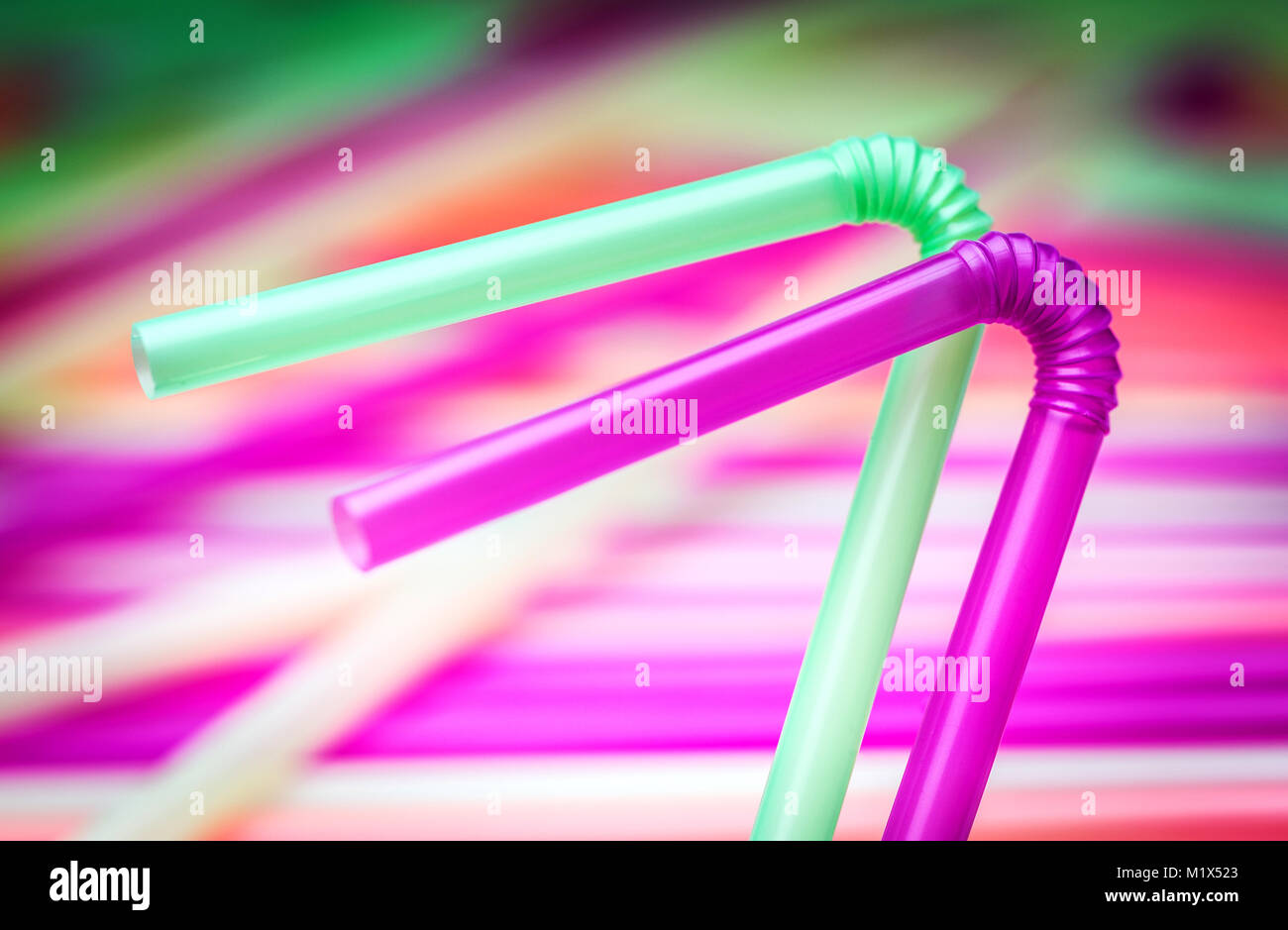 Plastic drinking straws hires stock photography and images Alamy