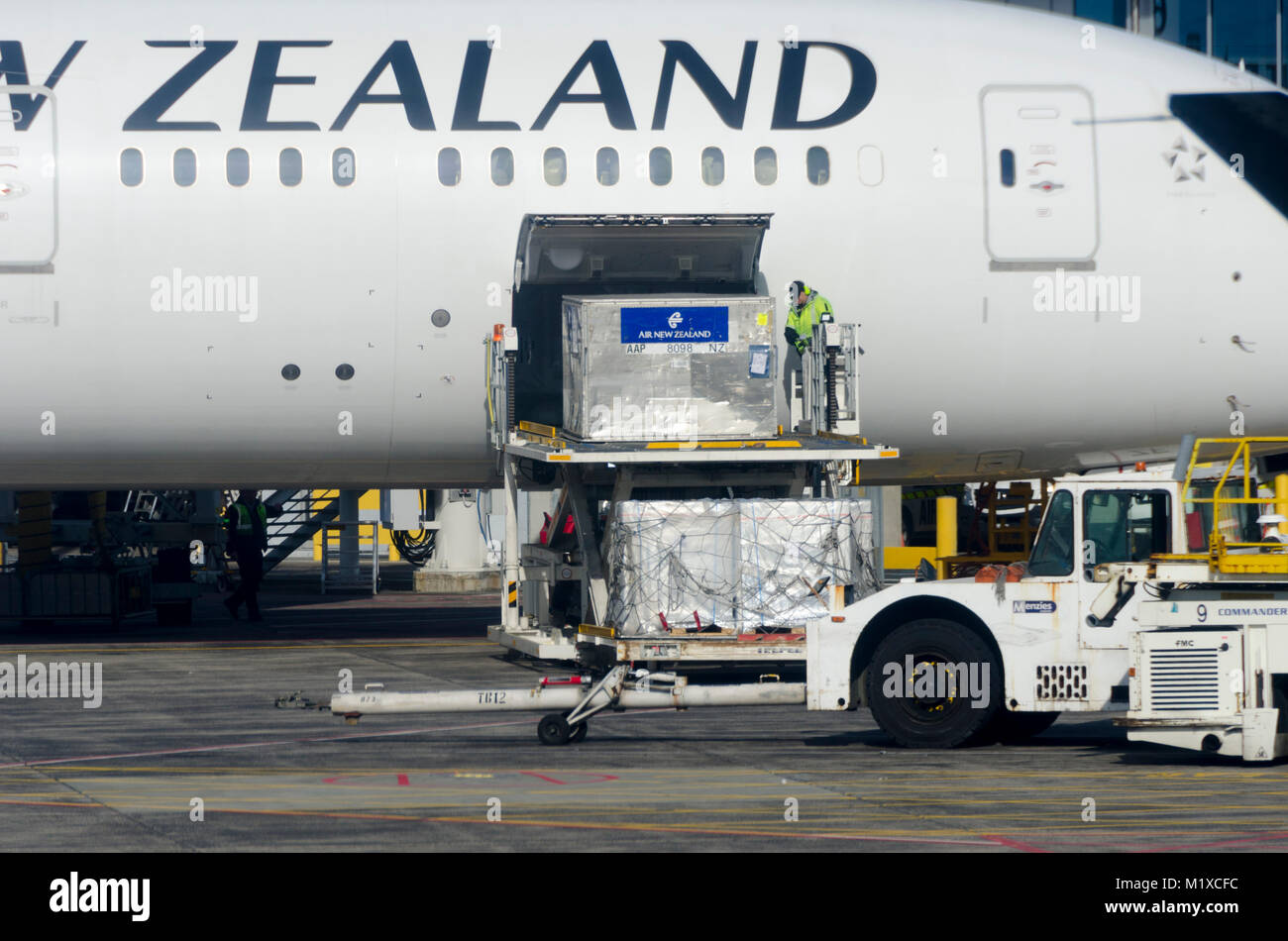 Cargo plane loading goods hires stock photography and images Alamy