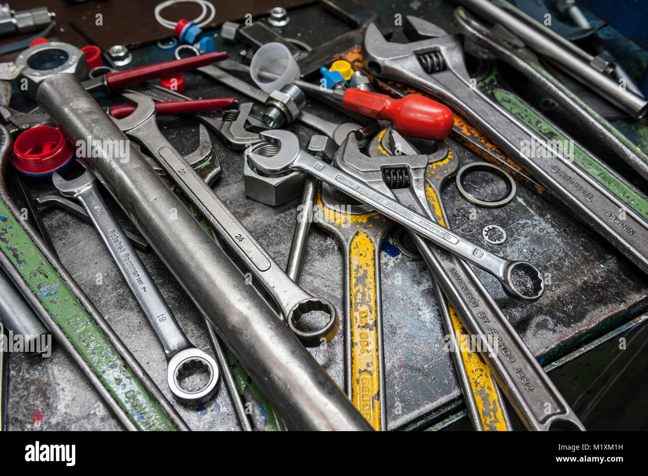 Engineering tools hi-res stock photography and images - Alamy