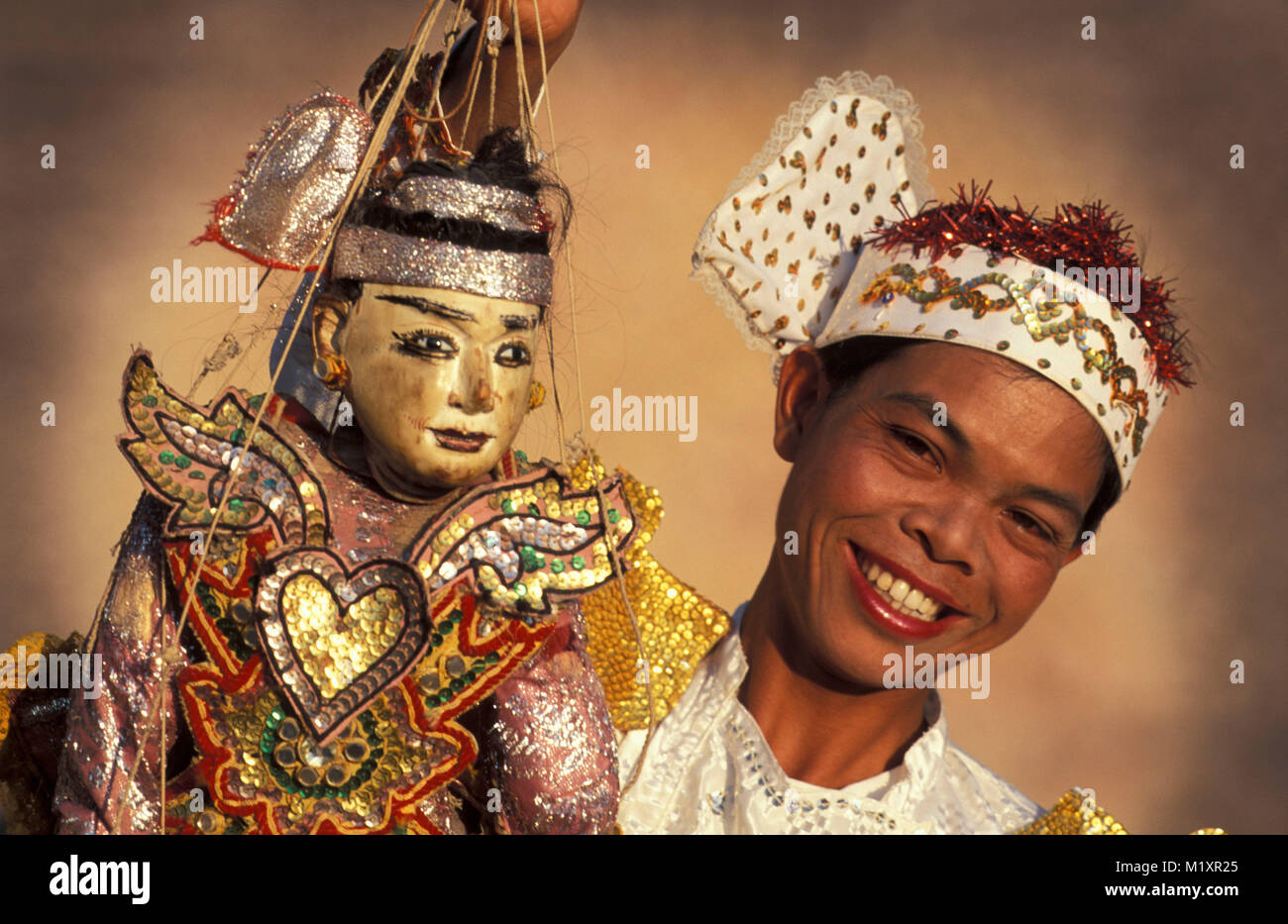 Myanmar (Burma). Inle Lake. Puppet player with puppet Stock Photo Alamy