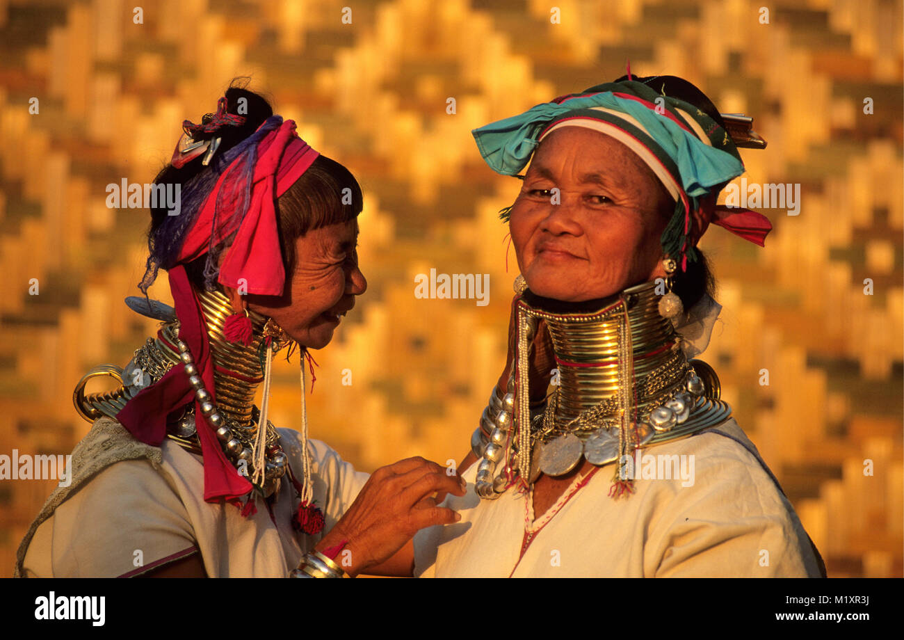 Myanmar (Burma). Loikaw. Women of Padaung tribe,  also called Giraffe-women. Portrait. Stock Photo