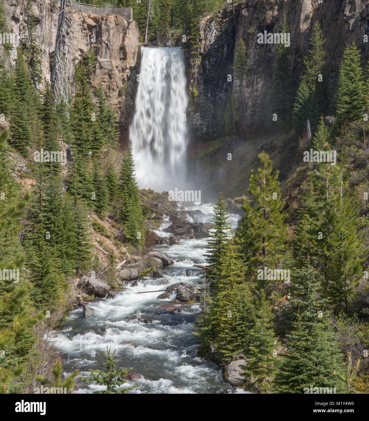 Tumalo creek falls High Resolution Stock Photography and Images - Alamy