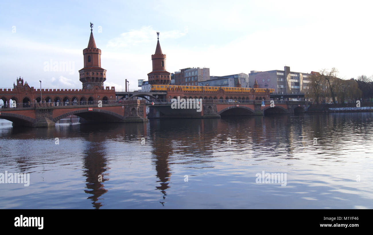 BERLIN, GERMANY - JAN 17th, 2015: historical Oberbaum bridge Oberbaumbruecke and the river Spree Stock Photo