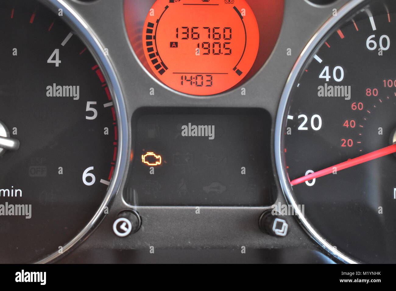 Nissan xtrail engine management light Stock Photo Alamy