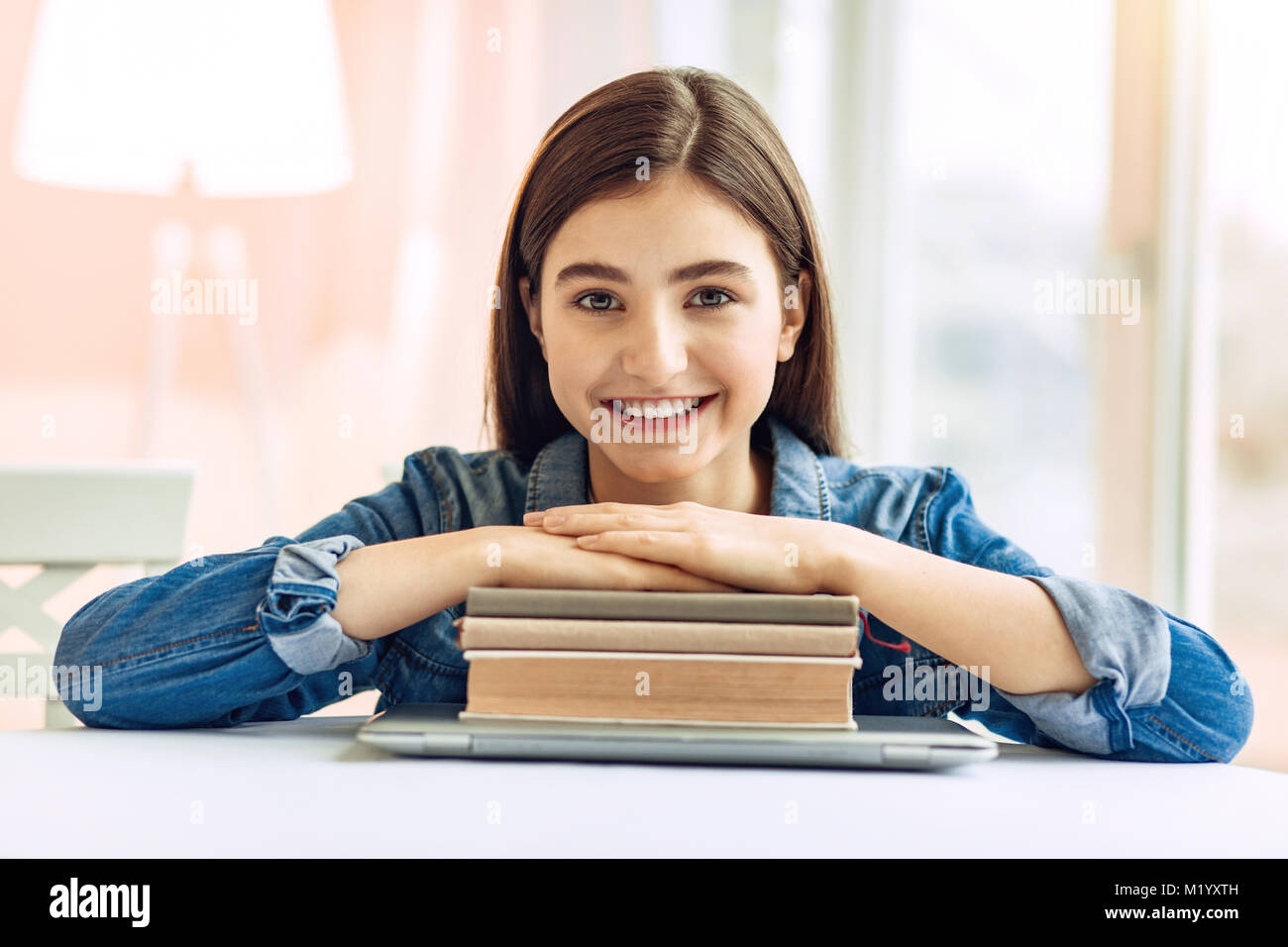 Smart materials hires stock photography and images Alamy