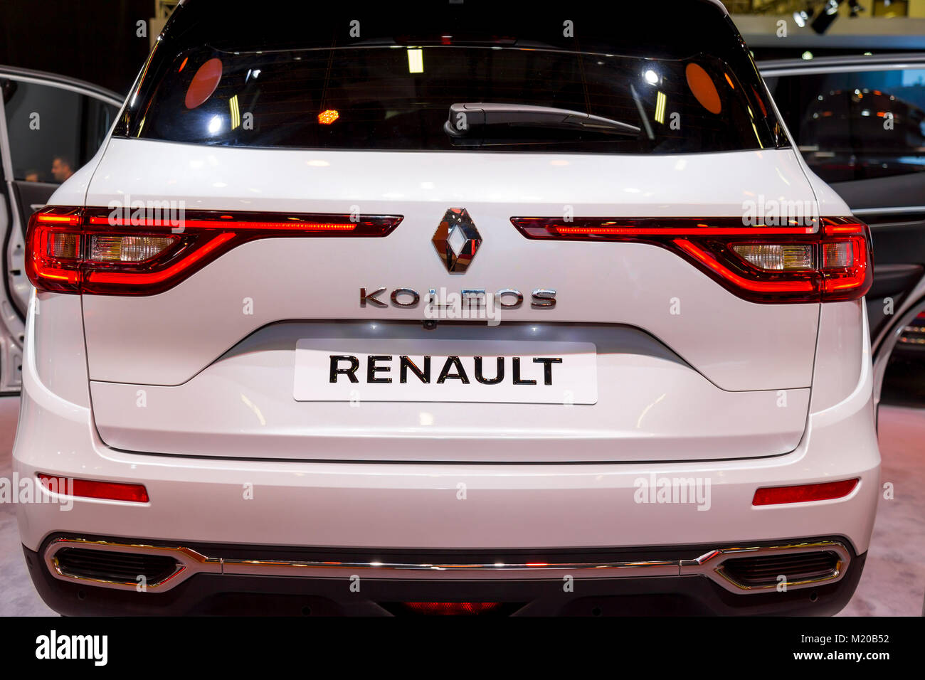Renault Koleos 4x4 Stock Photo - Alamy