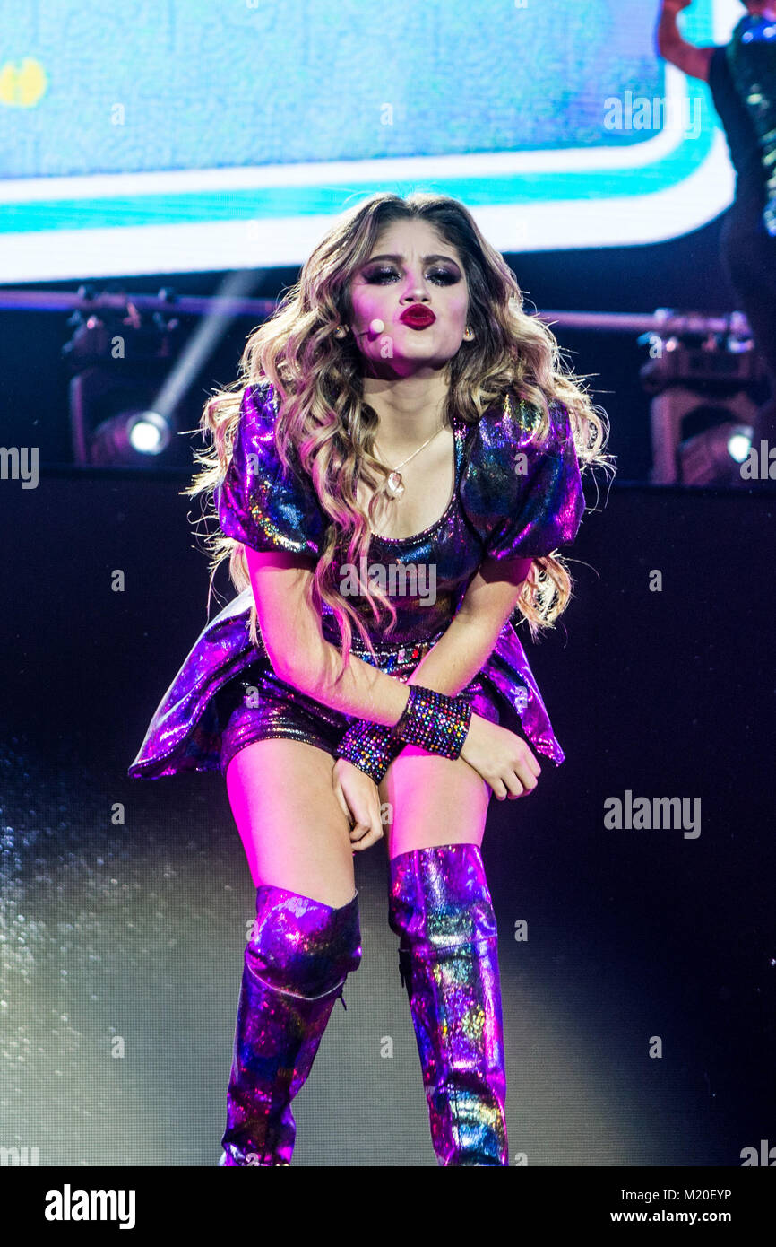 Soy luna milano hi-res stock photography and images - Alamy