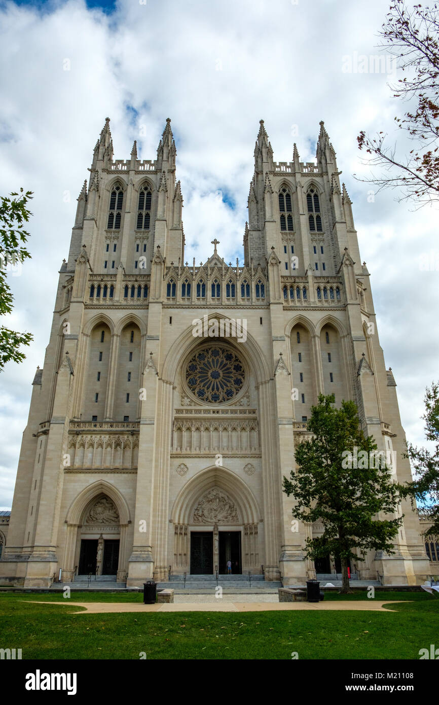 West Facade, Washington National Cathedral, 3101 Wisconsin Avenue NW, Washington DC Stock Photo