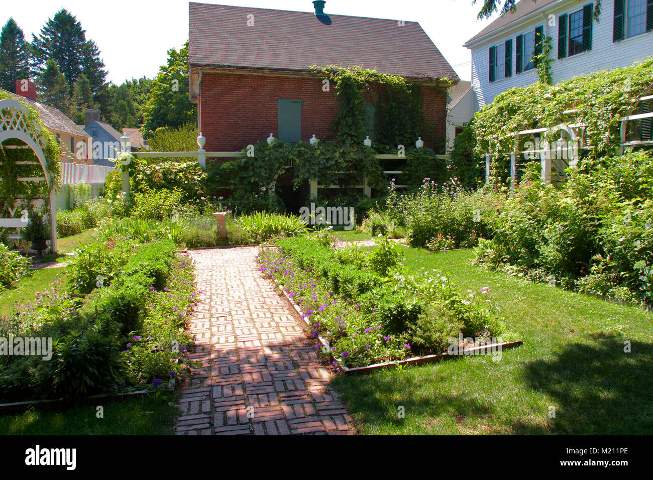 Goodwin mansion and Formal Gardens, Strawbery Banke Museum, historic