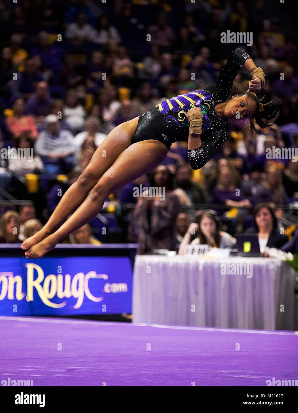 Baton Rouge, LA, USA. 2nd Feb, 2018. LSU gymnast Kennedi Edney performs on floor exercise during