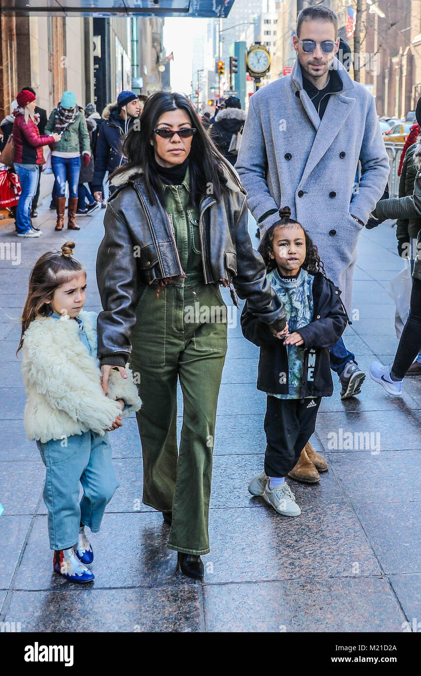 Kourtney Kardashian, Penelope Disick and North West are seen leaving the Tifany store on 5 avenue in Manhattan New York this Saturday, 03. (Photo: William Volcov) Credit: Brazil Photo Press/Alamy Live News Stock Photo