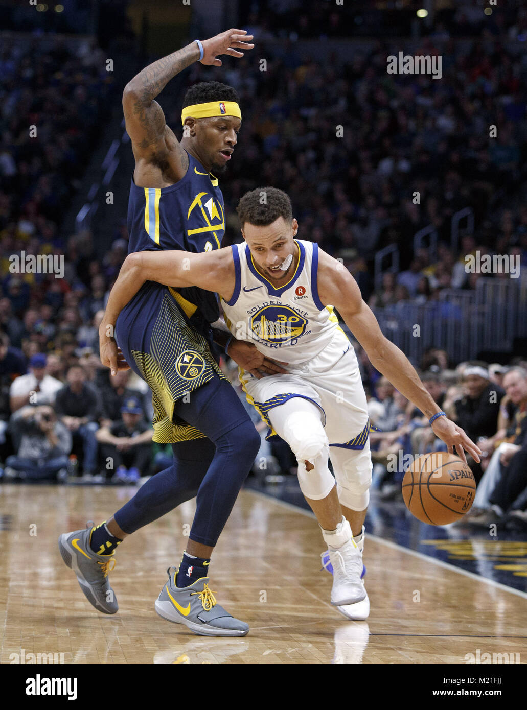Denver, Colorado, USA. 3rd Feb, 2018. Warriors STEPHEN CURRY, looks on from  center court during the 2nd. Half at the Pepsi Center Saturday night. The  Nuggets beat the Warriors 115-108 Credit: Hector