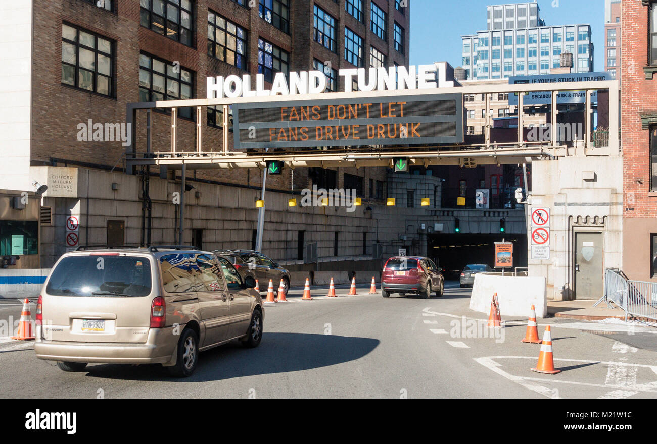 The SoHo Lower Manhattan entrance to Holland Tunnel Stock Photo Alamy