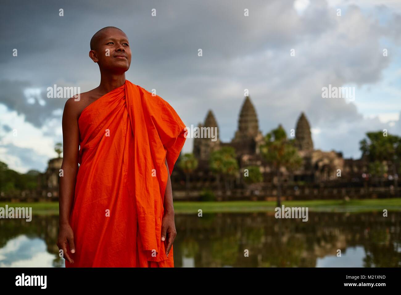 Cambodia monk sunset hi-res stock photography and images - Alamy
