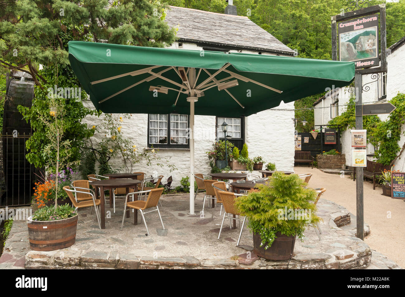 彫刻・オブジェ THE CRUMPLEHORN INN,POLPERRO CRUMPLEHORN INN & MILL, Polperro - Restaurant Reviews, Photos