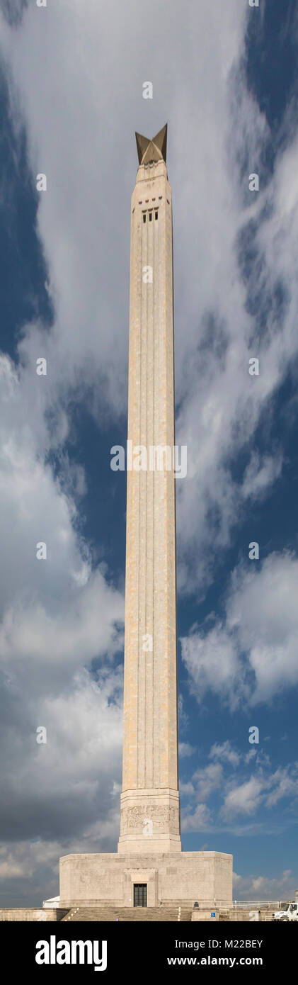 Houston, Texas - The San Jacinto Monument, a 567-foot tall monument marking the 1836 battle that gained independence from Mexico for the Republic of T Stock Photo