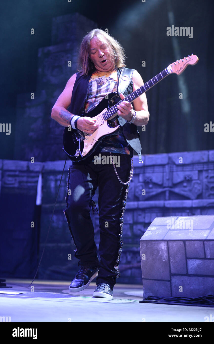 Dave murray hi-res stock photography and images - Alamy