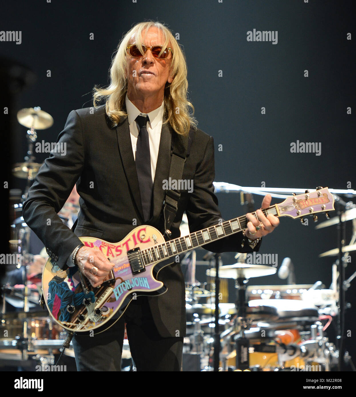 Davey johnstone hires stock photography and images Alamy