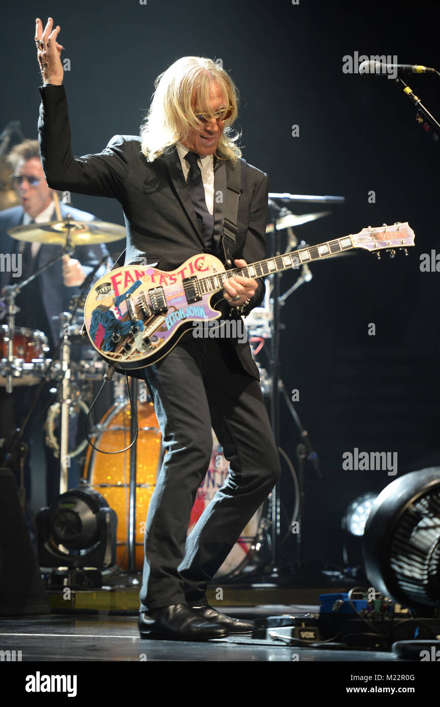 Elton john davey johnstone hires stock photography and images Alamy