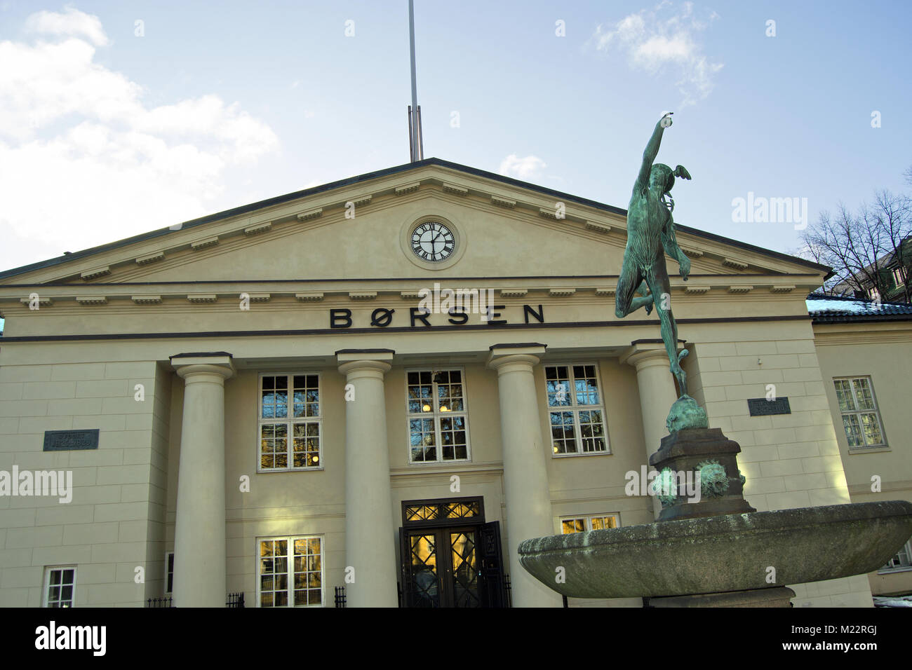Oslo Børs Oslo Stock Exchange sunny day Stock Photo - Alamy