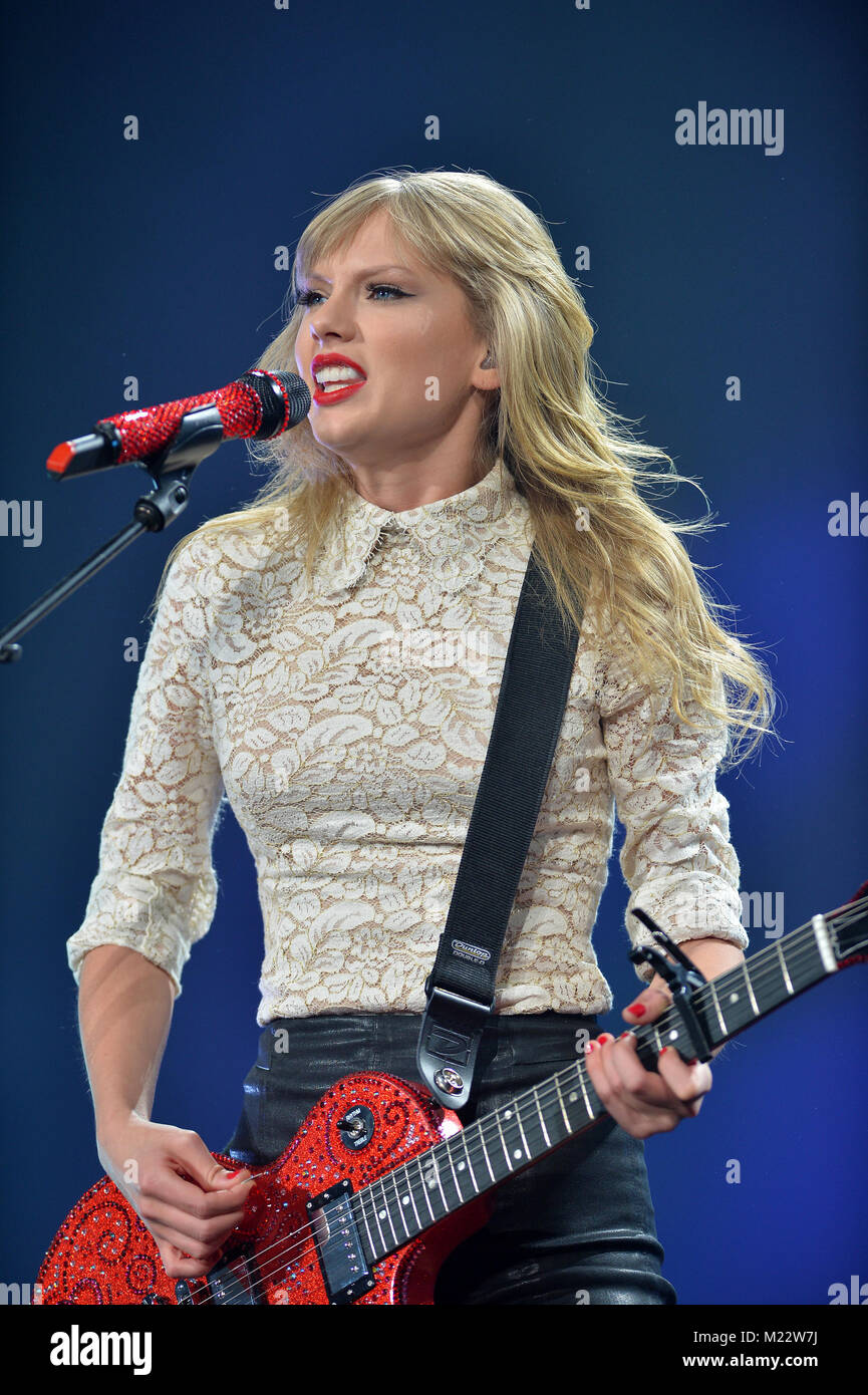 ATLANTA, GA APRIL 18 SevenTime Grammy winner Taylor Swift (born