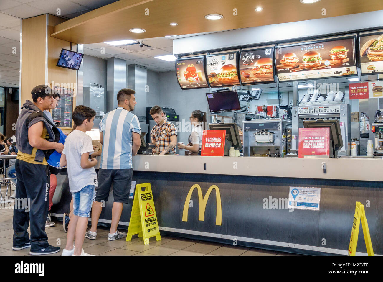Mcdonalds in argentina hi-res stock photography and images - Alamy