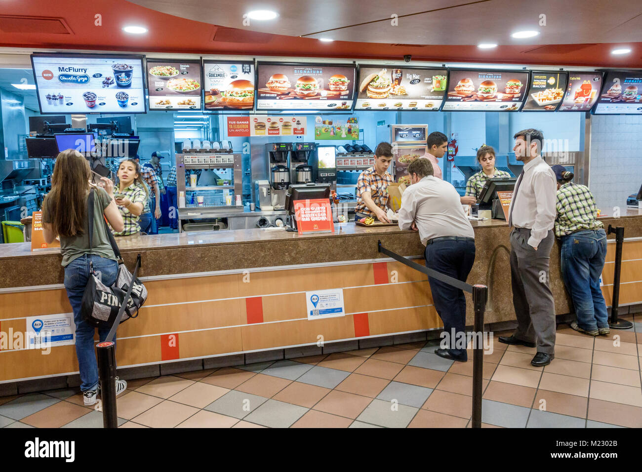 Buenos aires argentina mcdonalds High Resolution Stock Photography and ...
