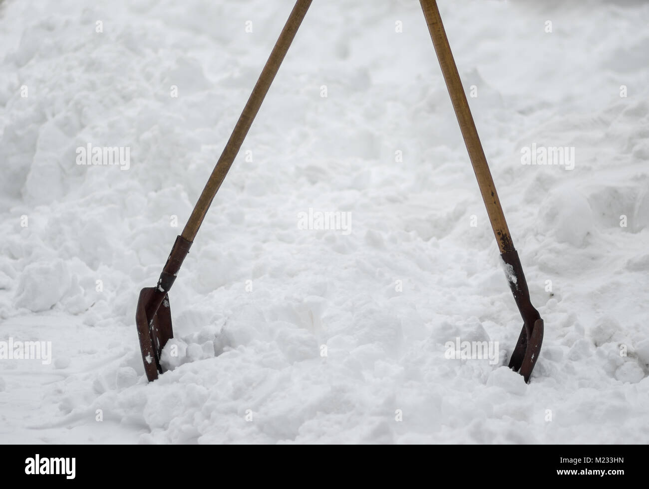 Rake snow spade garden tool shovel hi-res stock photography and images ...