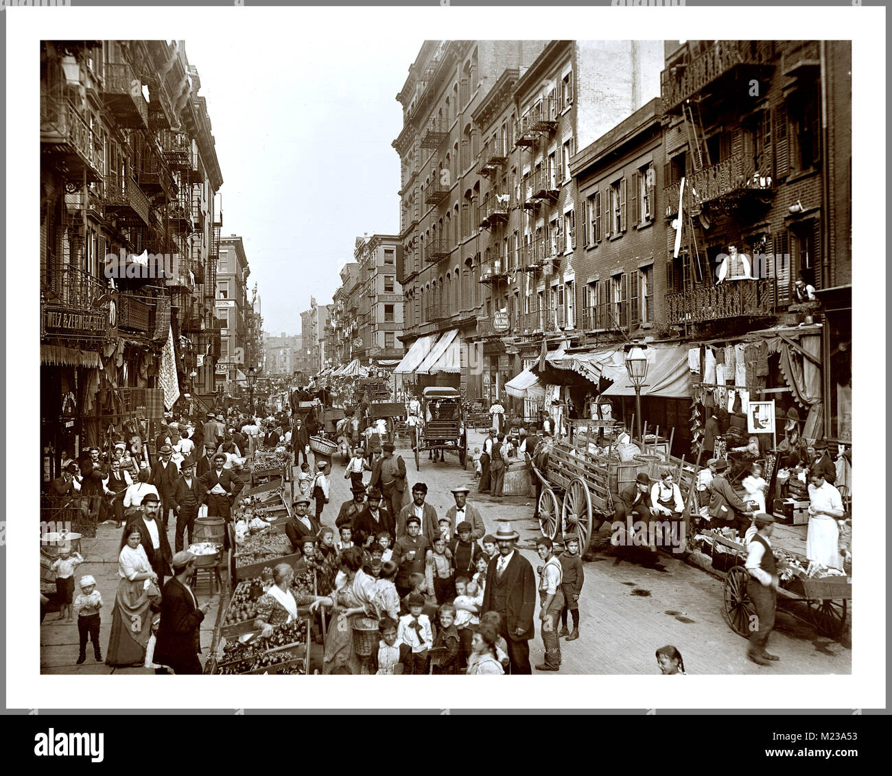 1900's Vintage New York Mulberry Street market Little Italy New York City USA Stock Photo