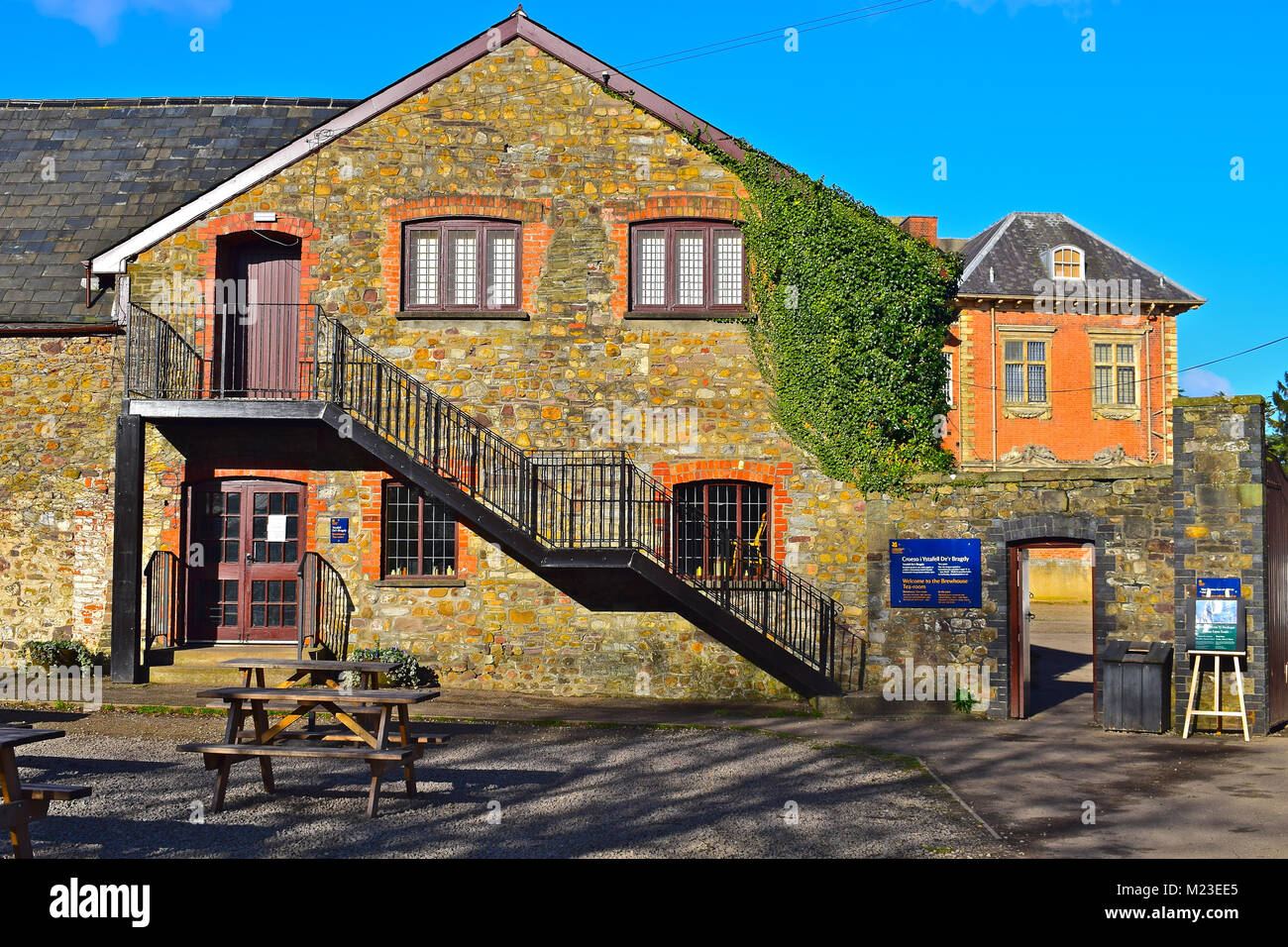 The Brewhouse Tearooms with Tredegar House visible to the rear