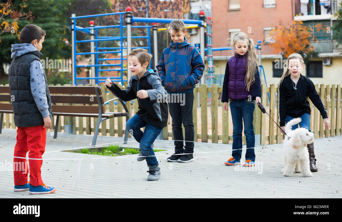 Girls with elastic game hi-res stock photography and images - Alamy