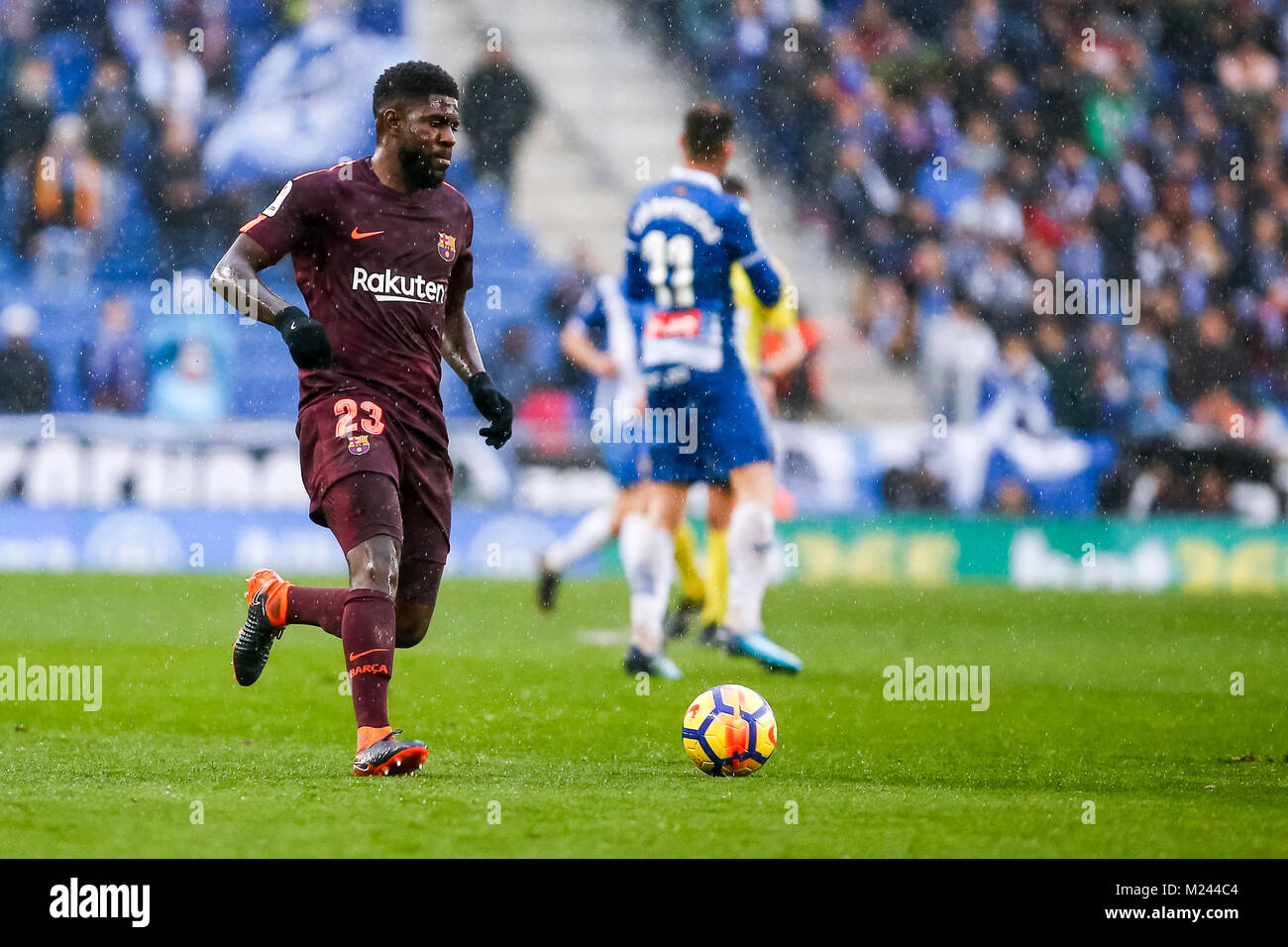 Barcelona, Spain. 04th Feb, 2018. FC Barcelona defender Samuel Umtiti (23) during the match between RCD Espanyol and FC Barcelona, for the round 22 of the Liga Santander, played at RCDE Stadium on 4th February 2018 in Barcelona, Spain. Credit: Gtres Información más Comuniación on line, S.L./Alamy Live News Stock Photo