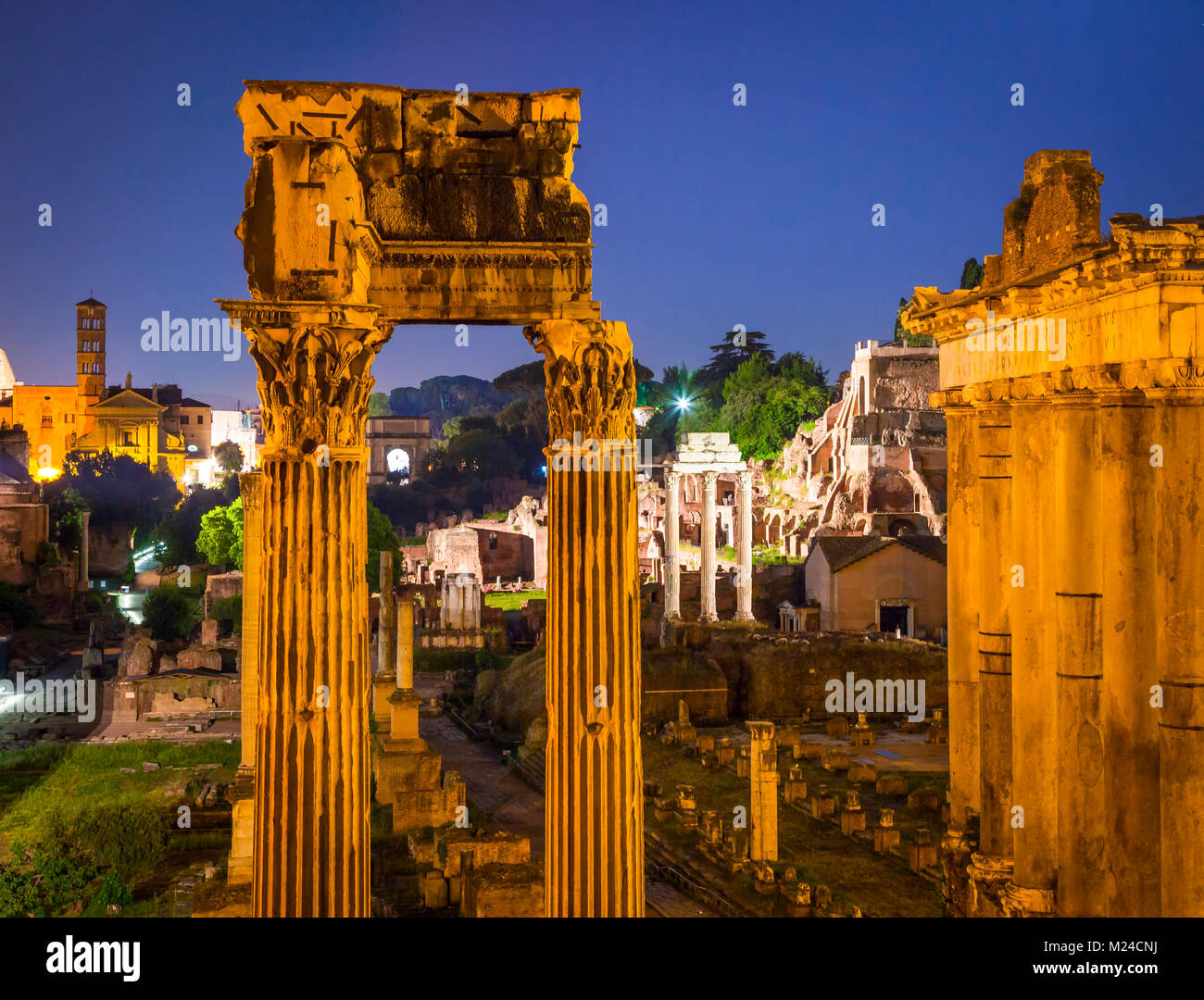 The roman forum ancient ruins hi-res stock photography and images - Alamy