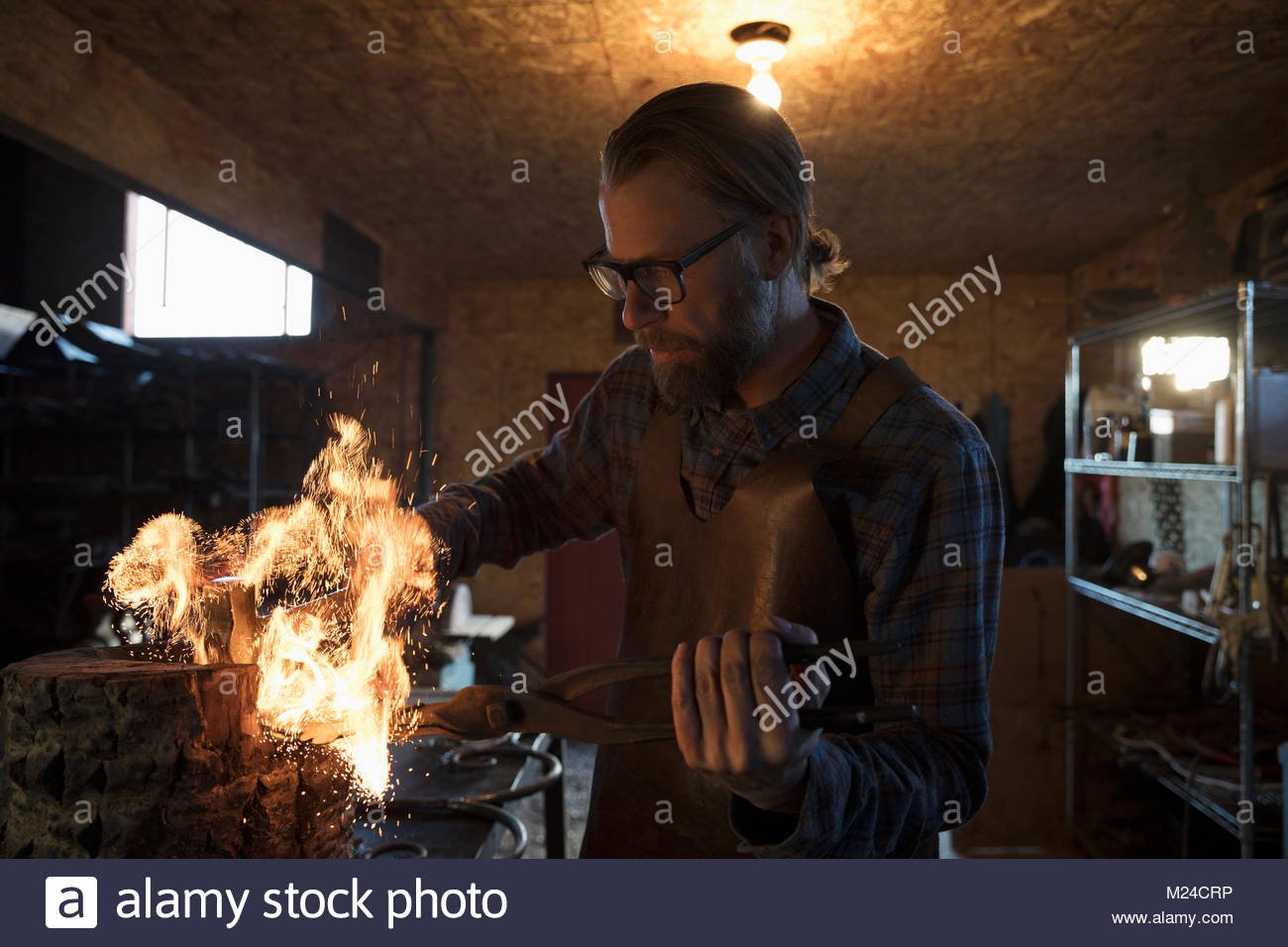 Metal heating hires stock photography and images Alamy